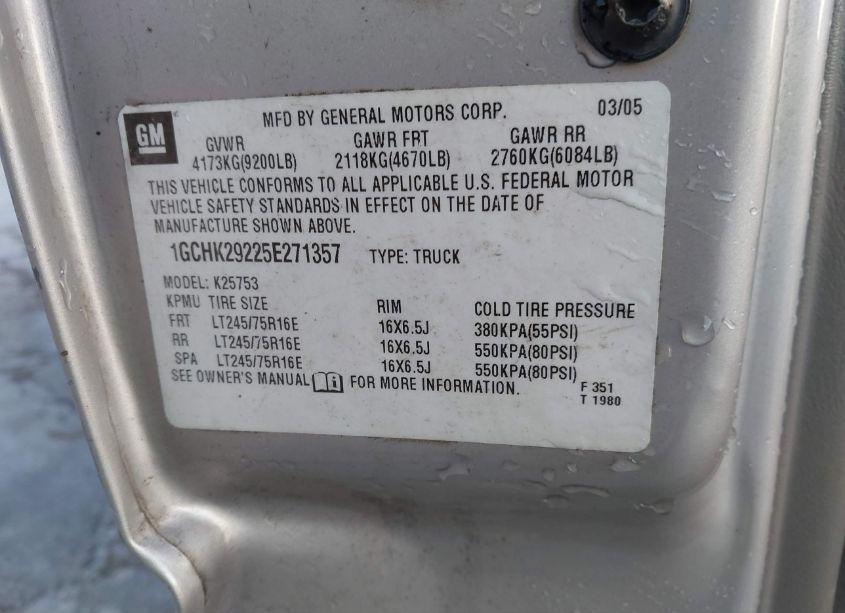 Photo 9 of 2005 Chevrolet Silverado 2500HD LT (VIN 1GCHK29225E271357)