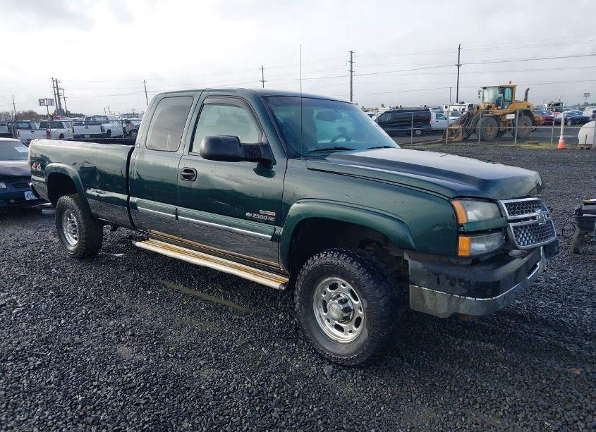 2005 Chevrolet Silverado 2500HD LS (VIN 1GCHK29235E172949) main photo