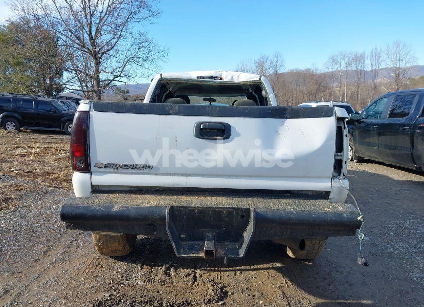 Photo 17 of 2004 Chevrolet Silverado 2500HD (VIN 1GCHK29254E311428)