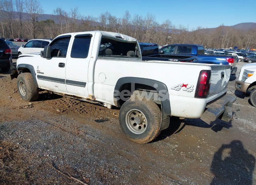 Photo 3 of 2004 Chevrolet Silverado 2500HD (VIN 1GCHK29254E311428)