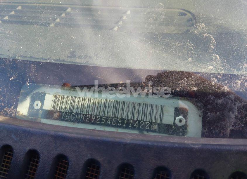 Photo 9 of 2004 Chevrolet Silverado 2500HD (VIN 1GCHK29254E311428)