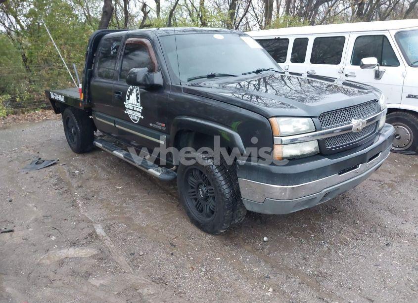 2004 Chevrolet Silverado 2500HD LS (VIN 1GCHK29294E394071) main photo