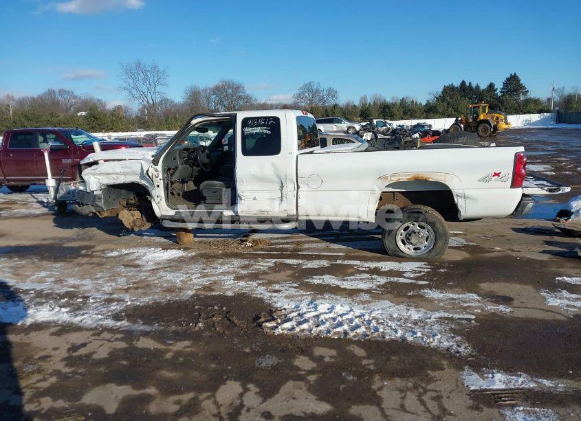 Photo 14 of 2005 Chevrolet Silverado 2500HD LS (VIN 1GCHK29295E323096)