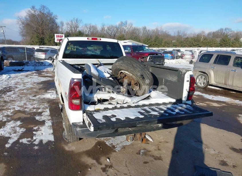 Photo 3 of 2005 Chevrolet Silverado 2500HD LS (VIN 1GCHK29295E323096)