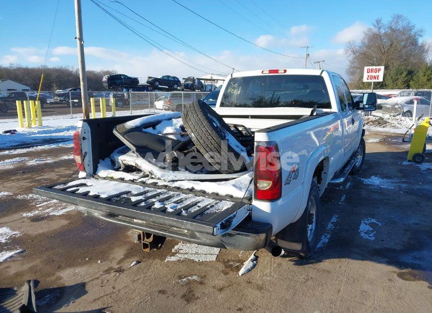 Photo 4 of 2005 Chevrolet Silverado 2500HD LS (VIN 1GCHK29295E323096)