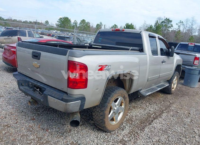 Photo 4 of 2008 Chevrolet Silverado 2500HD LT2 (VIN 1GCHK29608E107676)