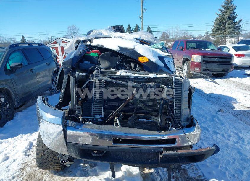 Photo 12 of 2007 Chevrolet Silverado 2500HD LT1/LT2/LTZ/WORK TRUCK (VIN 1GCHK29637E519461)