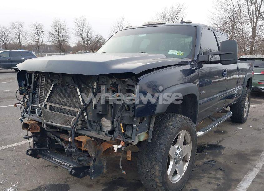 Photo 2 of 2006 Chevrolet Silverado 2500HD LT2 (VIN 1GCHK29D16E287438)