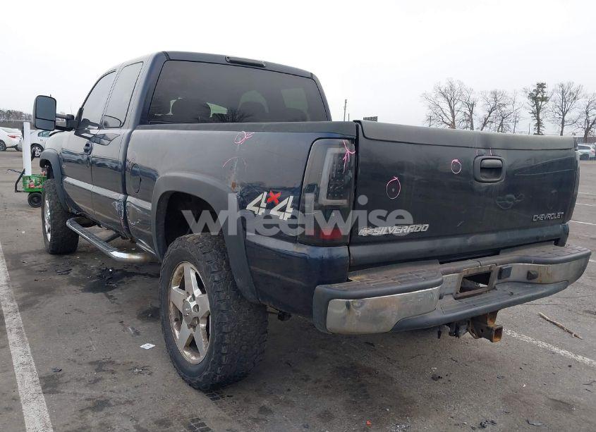 Photo 3 of 2006 Chevrolet Silverado 2500HD LT2 (VIN 1GCHK29D16E287438)
