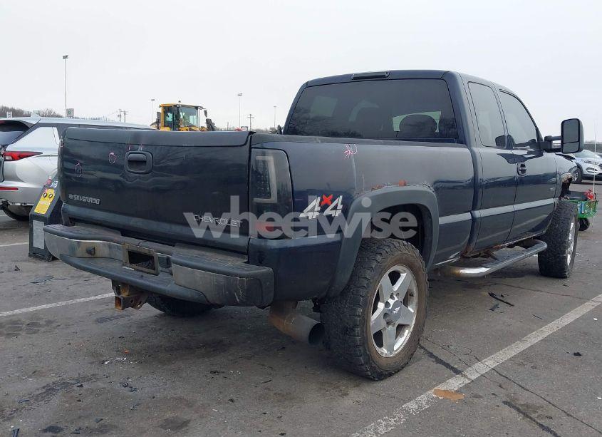 Photo 4 of 2006 Chevrolet Silverado 2500HD LT2 (VIN 1GCHK29D16E287438)