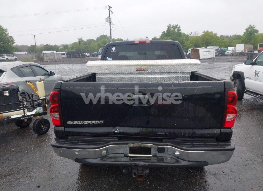 Photo 16 of 2007 Chevrolet Silverado 2500HD CLASSIC LT1 (VIN 1GCHK29D17E165843)