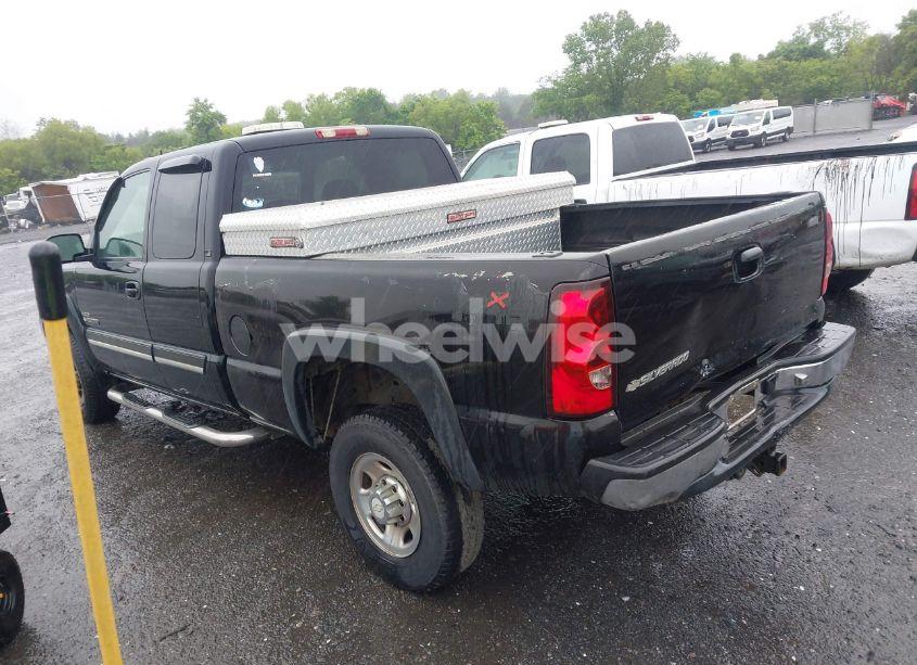 Photo 3 of 2007 Chevrolet Silverado 2500HD CLASSIC LT1 (VIN 1GCHK29D17E165843)