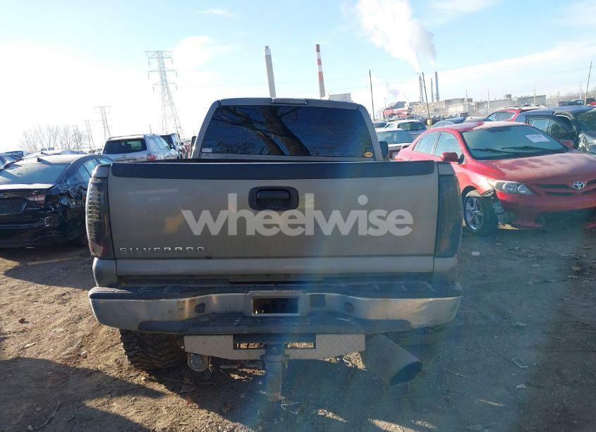 Photo 16 of 2006 Chevrolet Silverado 2500HD LT2 (VIN 1GCHK29D66E255102)