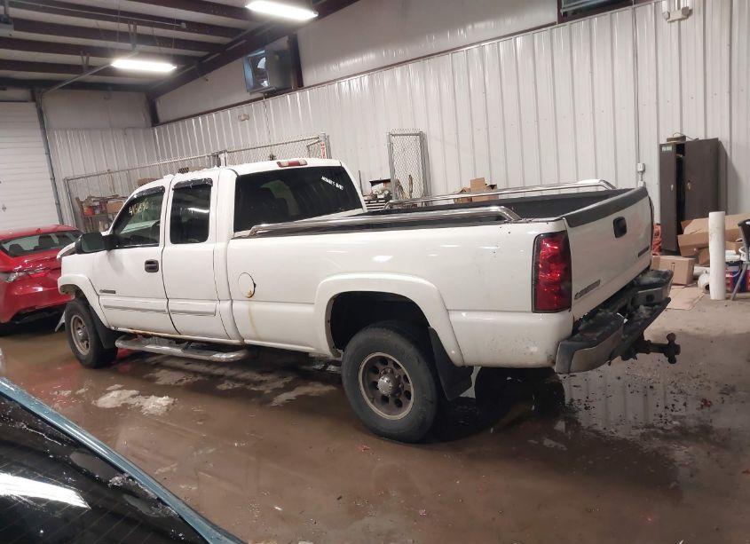 Photo 14 of 2005 Chevrolet Silverado 2500HD LS (VIN 1GCHK29G15E109618)