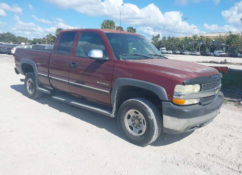 2002 Chevrolet Silverado 2500HD LS (VIN 1GCHK29G42E102738) main photo