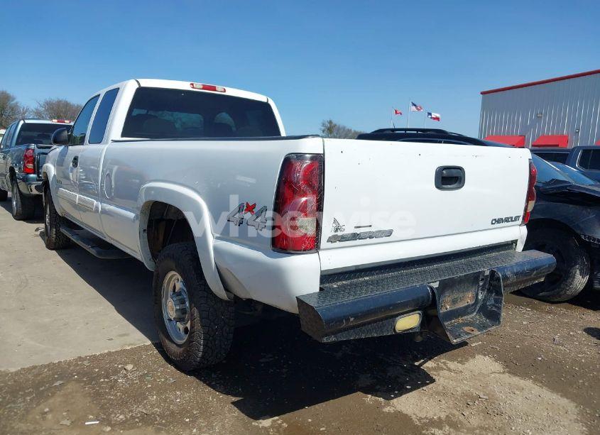 Photo 3 of 2005 Chevrolet Silverado 2500HD LS (VIN 1GCHK29G65E158233)