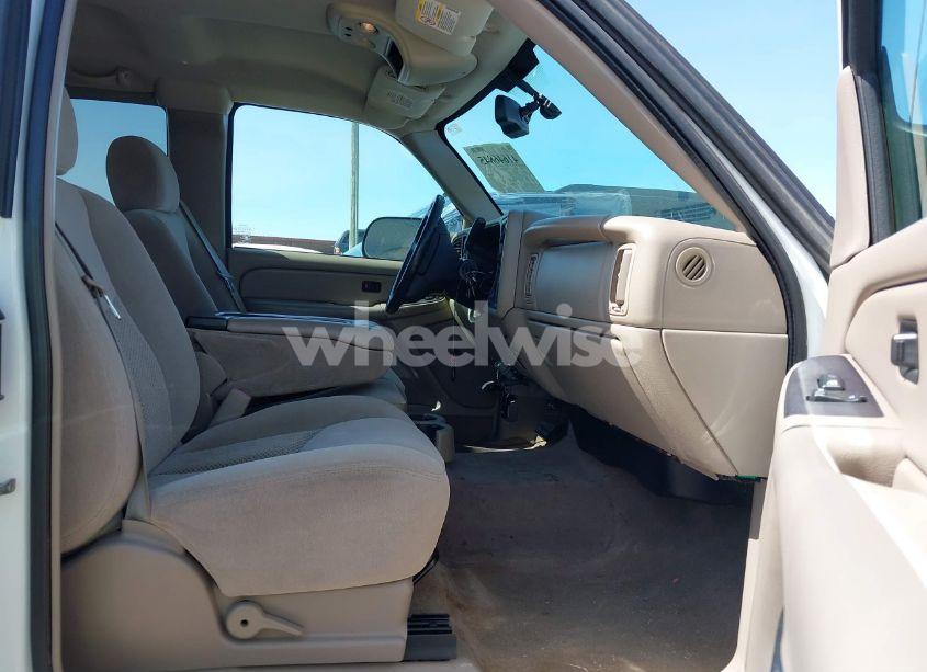 Photo 5 of 2005 Chevrolet Silverado 2500HD LS (VIN 1GCHK29G65E158233)