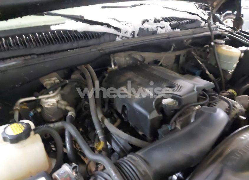 Photo 10 of 2001 Chevrolet Silverado 2500HD LS (VIN 1GCHK29GX1E199698)