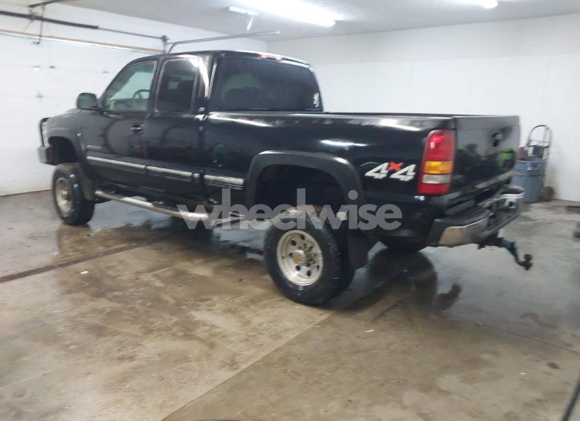 Photo 3 of 2001 Chevrolet Silverado 2500HD LS (VIN 1GCHK29GX1E199698)