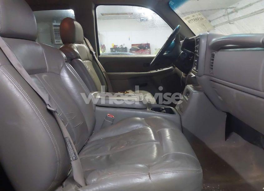 Photo 5 of 2001 Chevrolet Silverado 2500HD LS (VIN 1GCHK29GX1E199698)