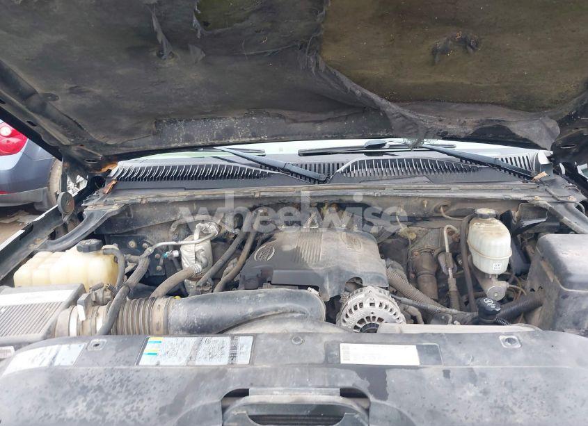 Photo 10 of 2003 Chevrolet Silverado 2500HD LS/LT (VIN 1GCHK29GX3E178174)