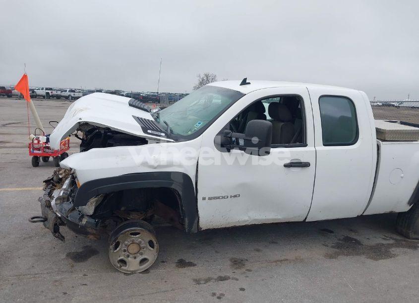 Photo 18 of 2008 Chevrolet Silverado 2500HD WORK TRUCK (VIN 1GCHK29K38E182871)