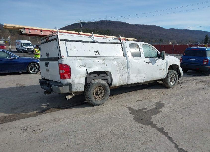 Photo 4 of 2007 Chevrolet Silverado 2500HD WORK TRUCK (VIN 1GCHK29K47E553731)