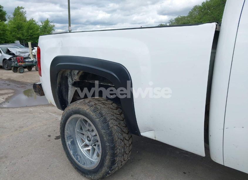 Photo 17 of 2008 Chevrolet Silverado 2500HD WORK TRUCK (VIN 1GCHK29K68E197171)