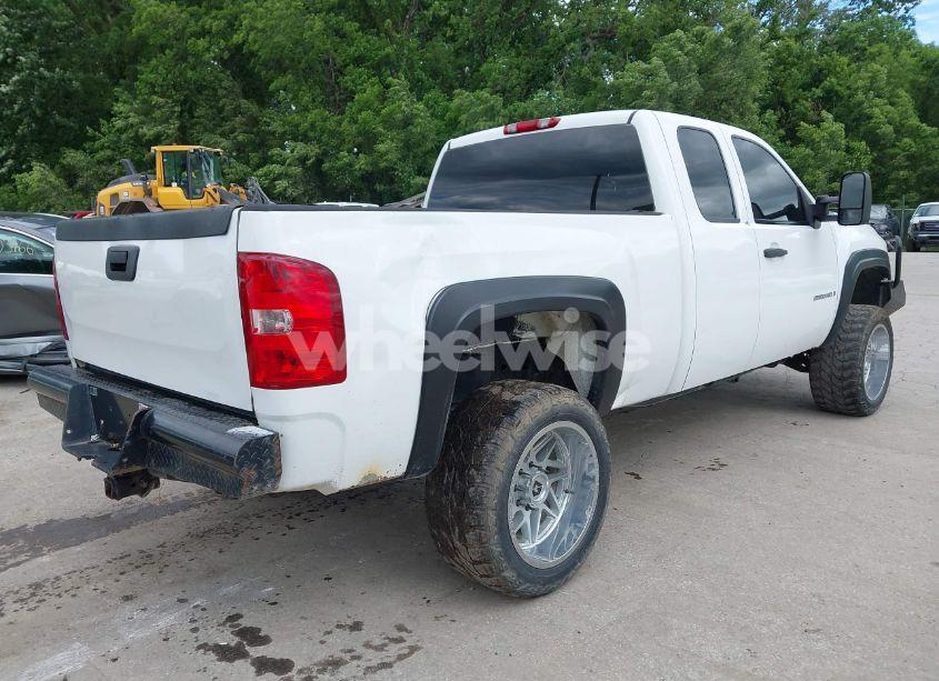 Photo 4 of 2008 Chevrolet Silverado 2500HD WORK TRUCK (VIN 1GCHK29K68E197171)