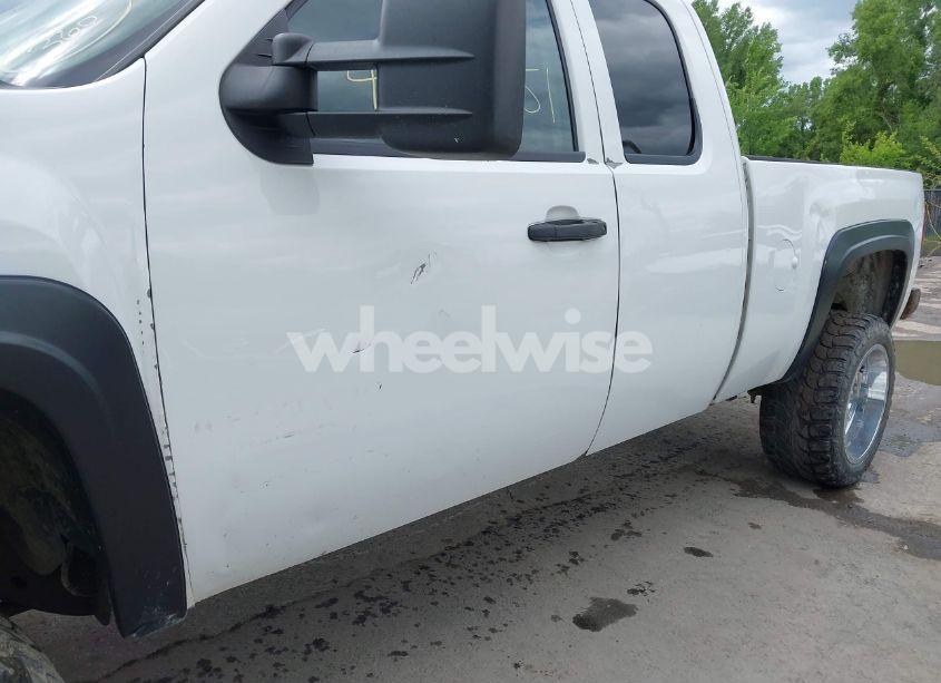 Photo 6 of 2008 Chevrolet Silverado 2500HD WORK TRUCK (VIN 1GCHK29K68E197171)