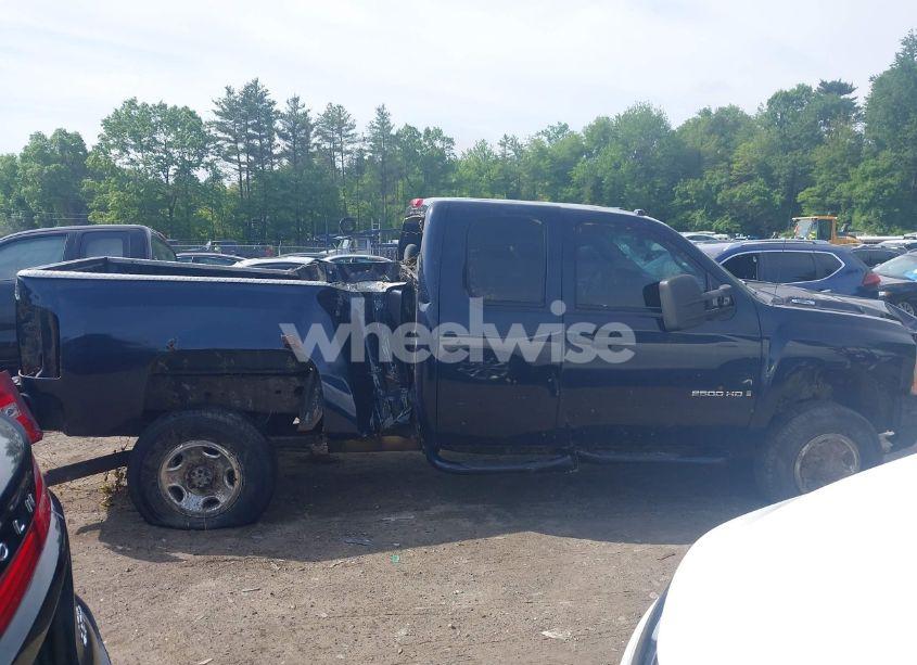 Photo 13 of 2007 Chevrolet Silverado 2500HD LT1 (VIN 1GCHK29K77E533201)