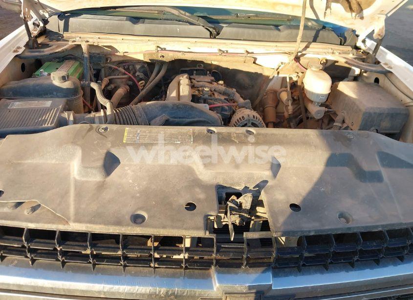 Photo 10 of 2008 Chevrolet Silverado 2500HD WORK TRUCK (VIN 1GCHK29K98E172362)