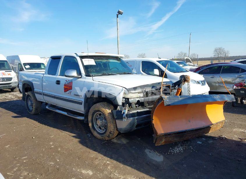 2001 Chevrolet Silverado 2500HD LS (VIN 1GCHK29U01E270784) main photo
