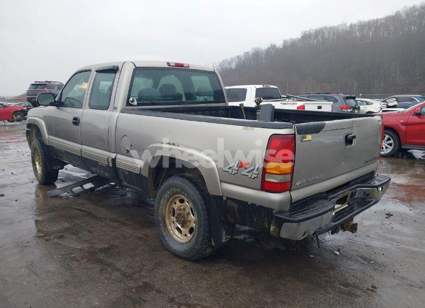 Photo 3 of 2002 Chevrolet Silverado 2500HD LS (VIN 1GCHK29U02E166989)