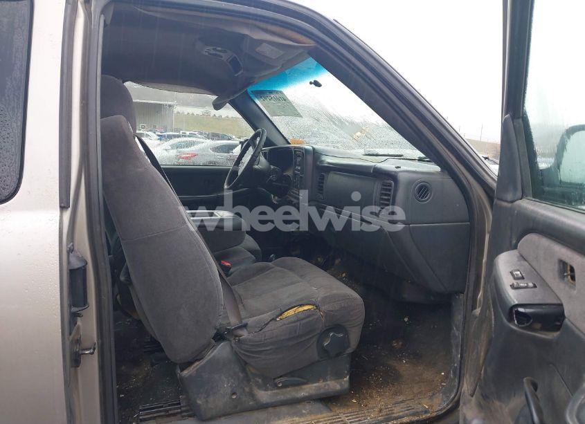 Photo 5 of 2002 Chevrolet Silverado 2500HD LS (VIN 1GCHK29U02E166989)