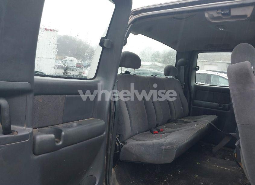 Photo 8 of 2002 Chevrolet Silverado 2500HD LS (VIN 1GCHK29U02E166989)