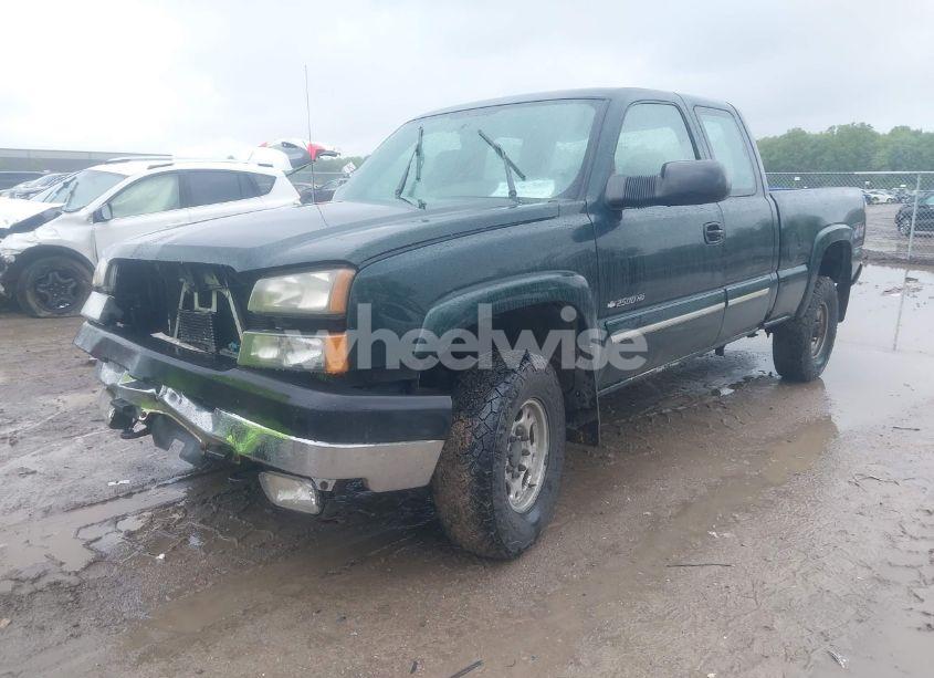Photo 2 of 2004 Chevrolet Silverado 2500HD LS (VIN 1GCHK29U04E108433)