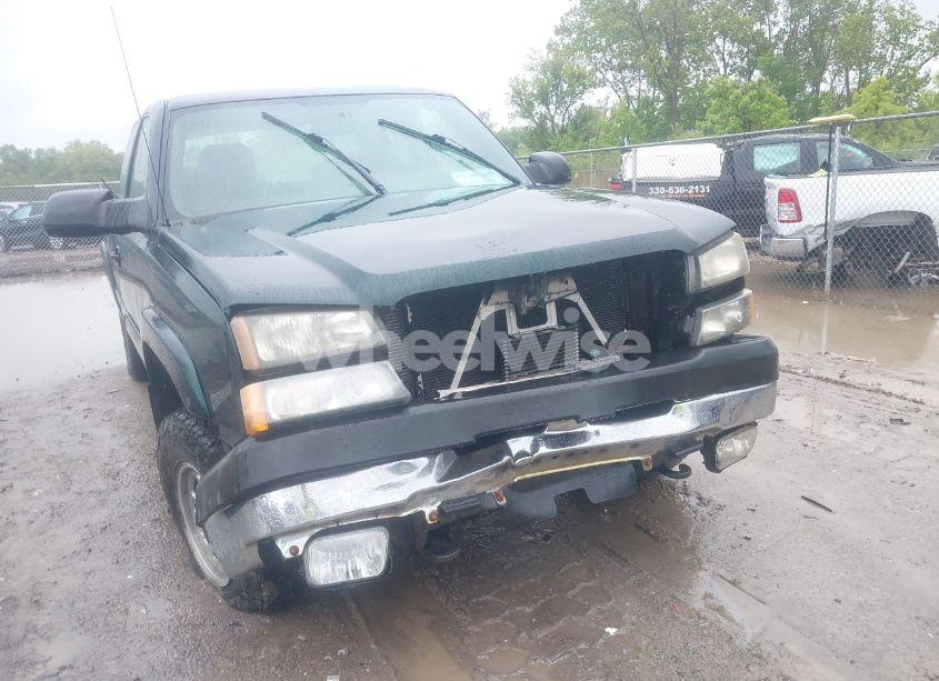 Photo 6 of 2004 Chevrolet Silverado 2500HD LS (VIN 1GCHK29U04E108433)