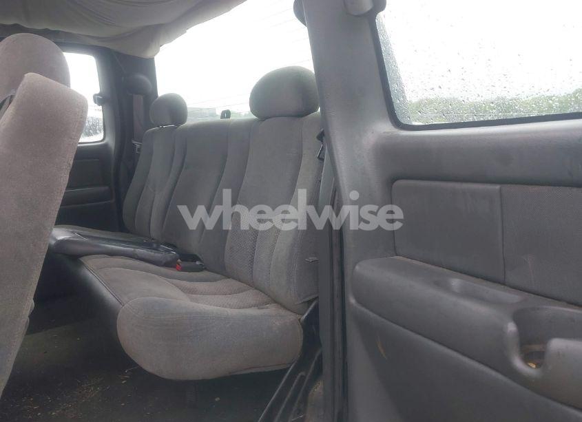 Photo 8 of 2004 Chevrolet Silverado 2500HD LS (VIN 1GCHK29U04E108433)