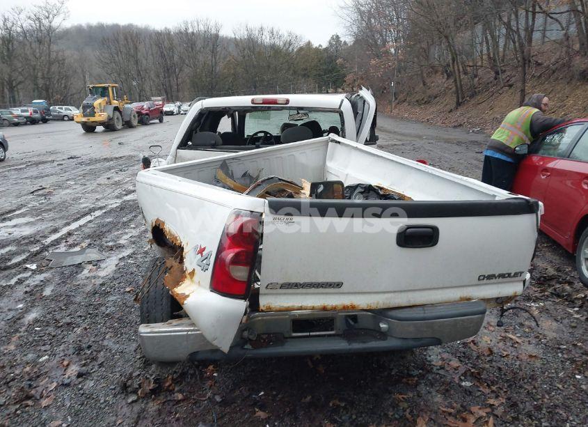 Photo 16 of 2004 Chevrolet Silverado 2500HD LS (VIN 1GCHK29U04E110022)