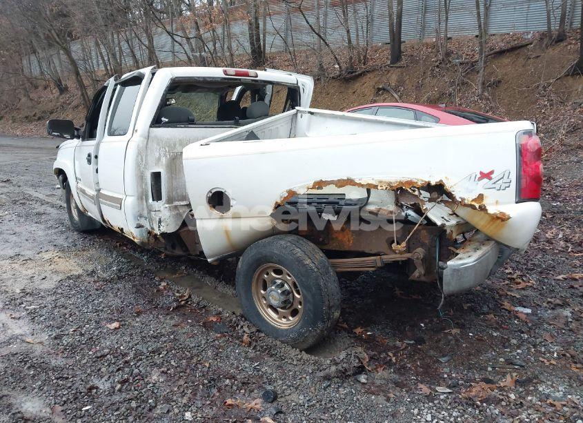 Photo 3 of 2004 Chevrolet Silverado 2500HD LS (VIN 1GCHK29U04E110022)