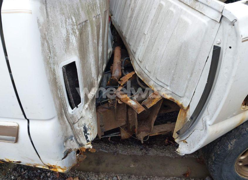 Photo 6 of 2004 Chevrolet Silverado 2500HD LS (VIN 1GCHK29U04E110022)