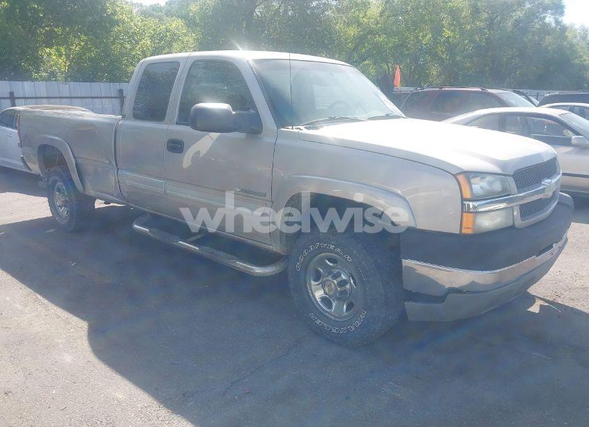 2004 Chevrolet Silverado 2500HD LS (VIN 1GCHK29U04E120100) main photo