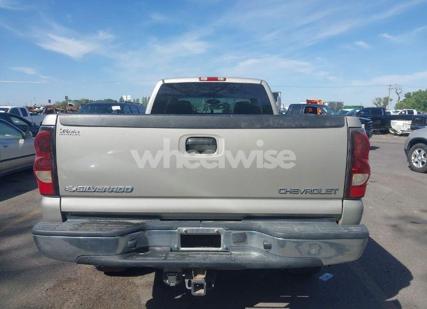 Photo 16 of 2004 Chevrolet Silverado 2500HD LS (VIN 1GCHK29U04E120100)