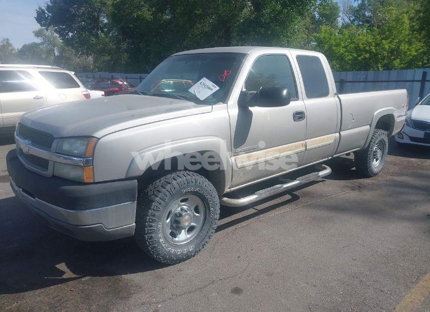 Photo 2 of 2004 Chevrolet Silverado 2500HD LS (VIN 1GCHK29U04E120100)