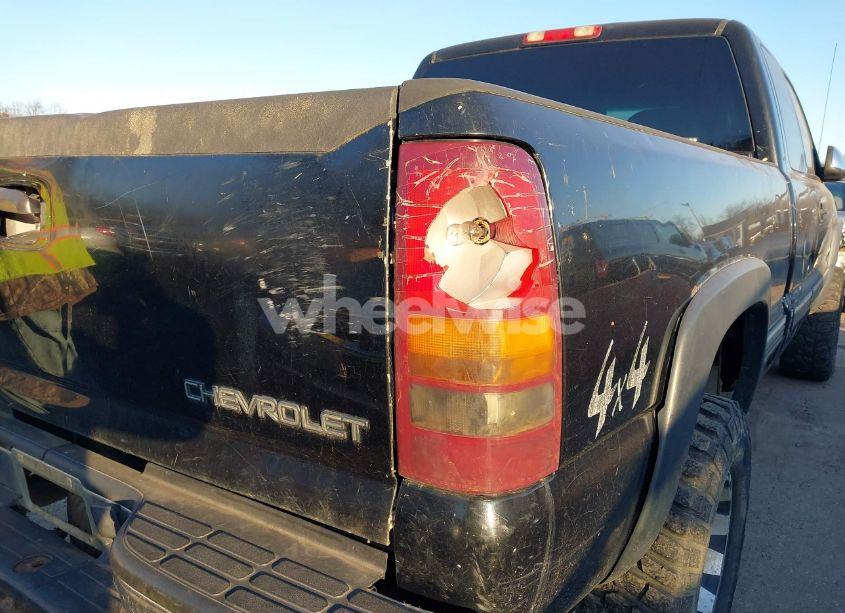 Photo 13 of 2002 Chevrolet Silverado 2500HD LT (VIN 1GCHK29U12E295582)