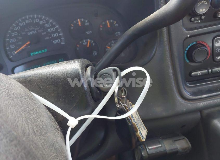 Photo 11 of 2005 Chevrolet Silverado 2500HD LT (VIN 1GCHK29U15E309839)