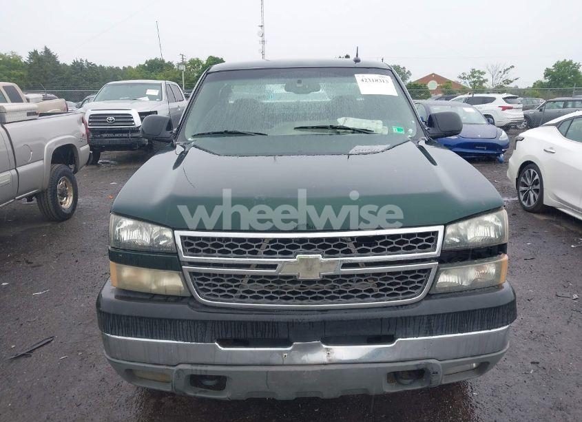 Photo 12 of 2005 Chevrolet Silverado 2500HD LT (VIN 1GCHK29U15E309839)