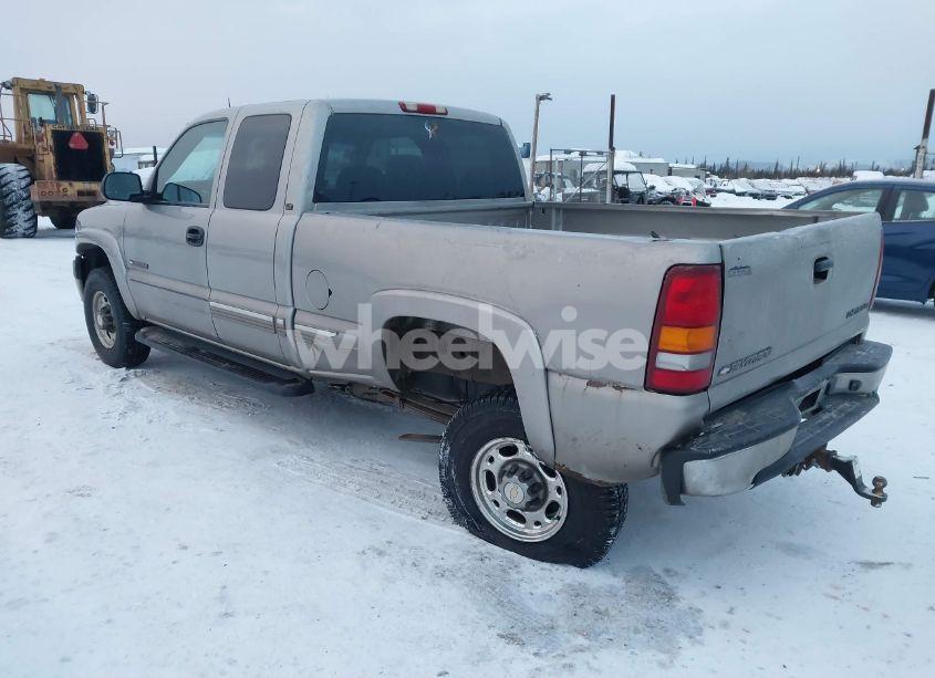 Photo 3 of 2002 Chevrolet Silverado 2500HD LT (VIN 1GCHK29U22E119558)