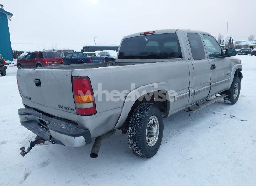 Photo 4 of 2002 Chevrolet Silverado 2500HD LT (VIN 1GCHK29U22E119558)